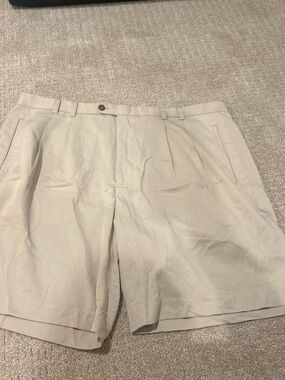 Cutter & Buck Men's Flat Front Khaki Shorts - Light Beige